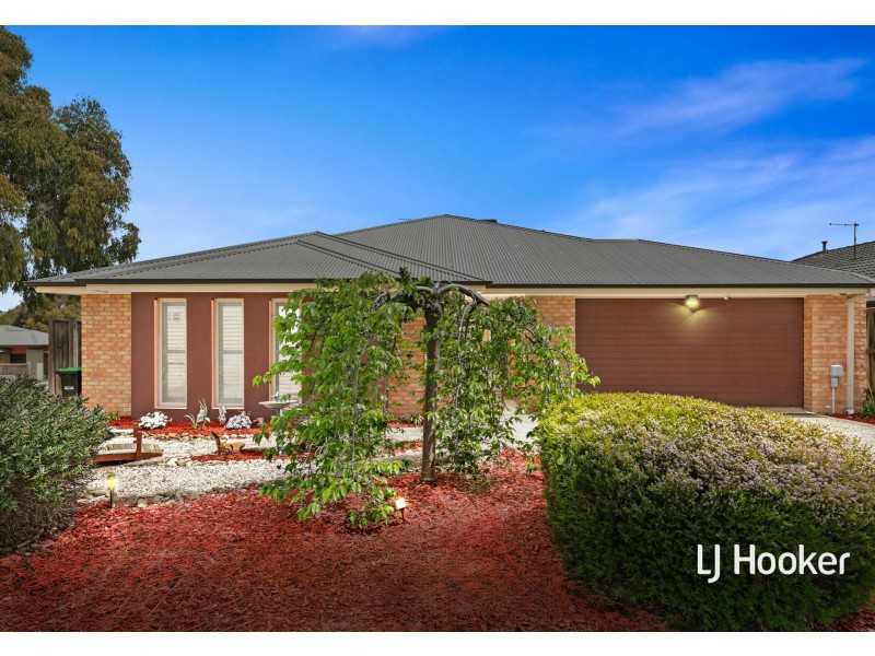 11 Chocolate Lily Court, Wallan VIC 3756