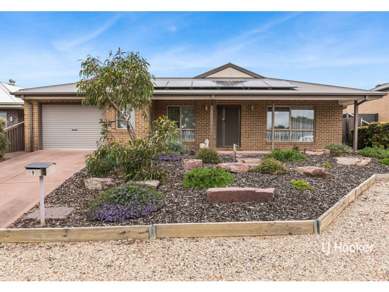 9 Yattarna Court, Broadford VIC 3658