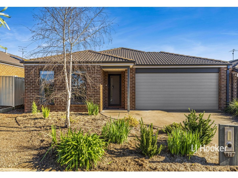 19 Pauline Way, Kilmore VIC 3764