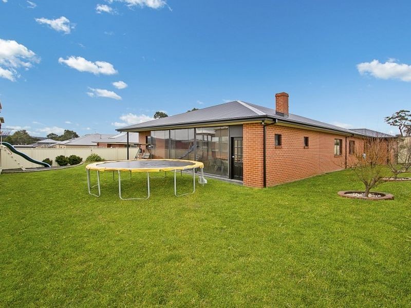 36 Harrington Drive, Kilmore VIC 3764