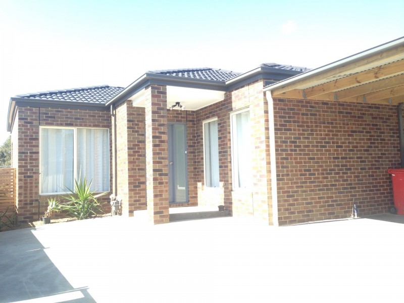 2/212B High Street, Broadford VIC 3658