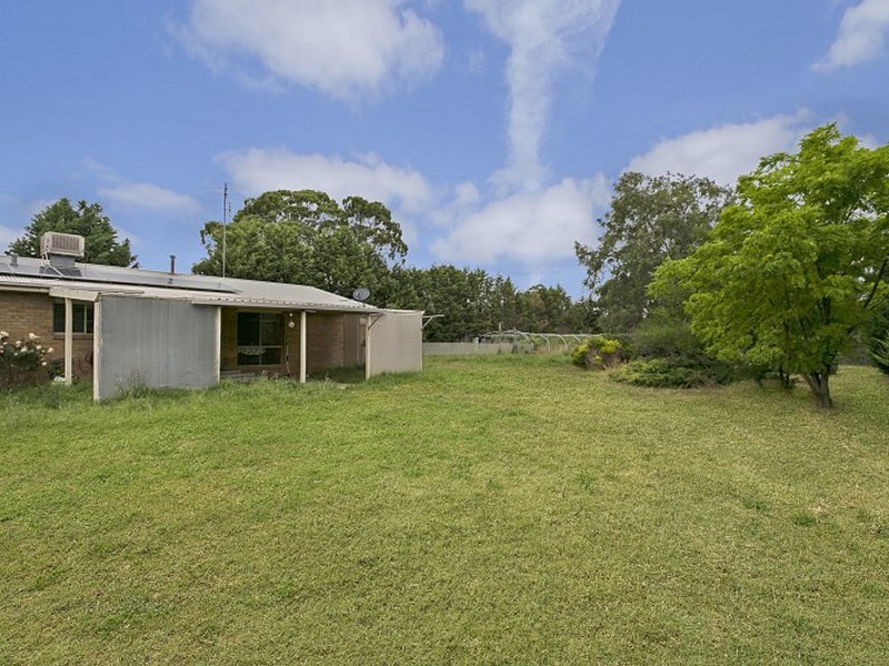 11 Casey Crescent, Broadford VIC 3658