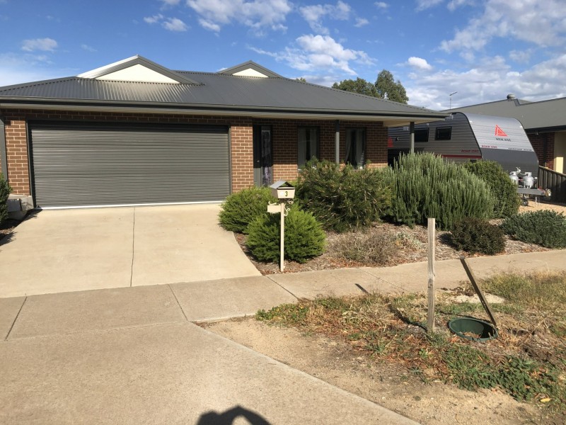 3 Rosie Drive, Broadford VIC 3658
