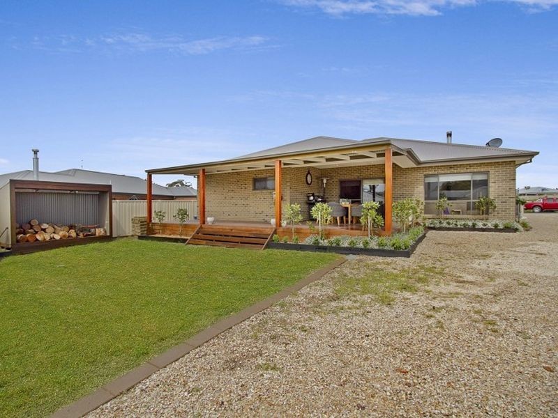 6 Nyah Court, Broadford VIC 3658