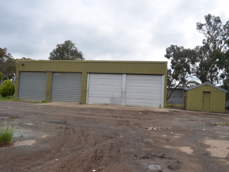 11 Cameron Parade, Broadford VIC 3658