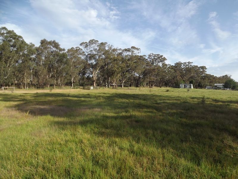 929 Dry Creek Road, Broadford VIC 3658