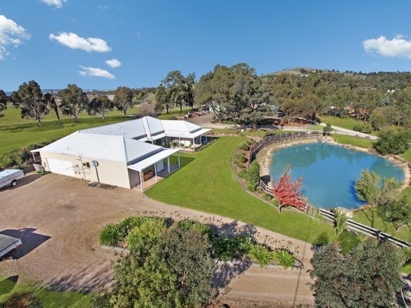 4 Flynn Court, Kilmore VIC 3764