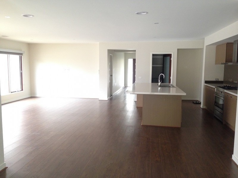 10 Parkland Place, Broadford VIC 3658