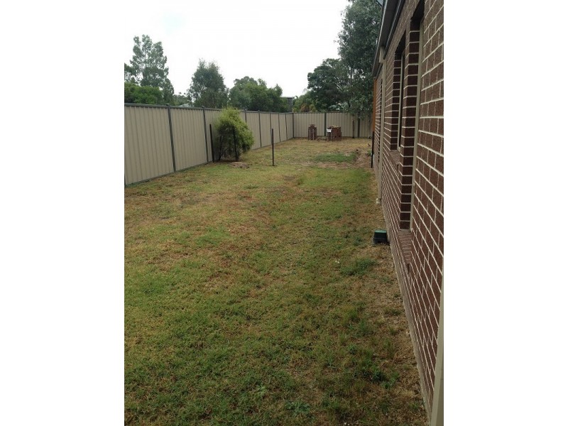 10 Parkland Place, Broadford VIC 3658