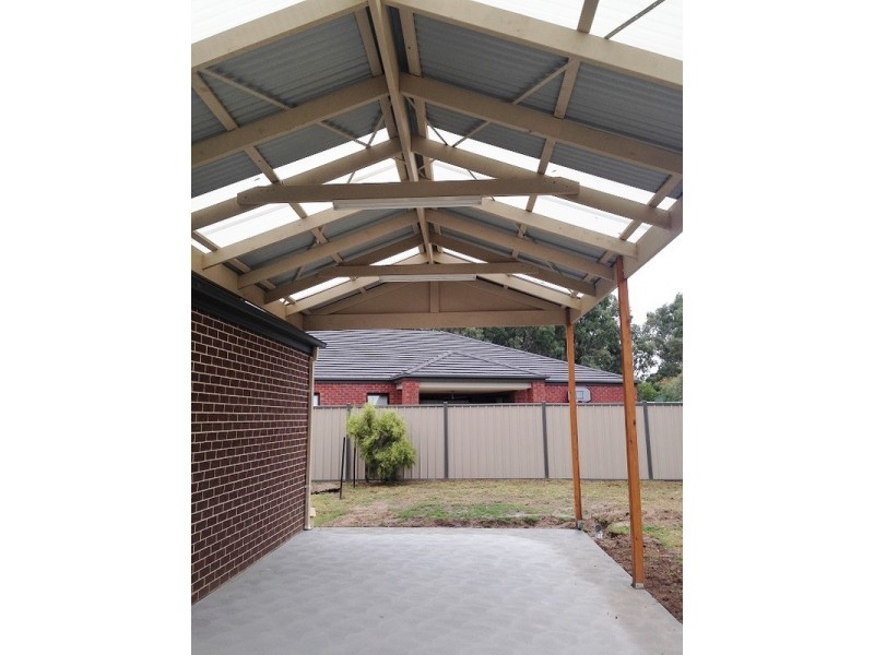 10 Parkland Place, Broadford VIC 3658