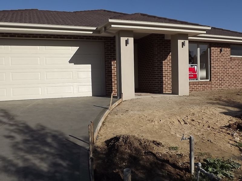 7 Rosie Drive, Broadford VIC 3658