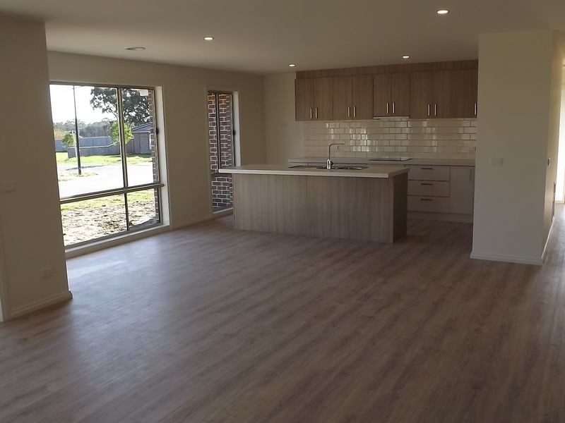 7 Rosie Drive, Broadford VIC 3658