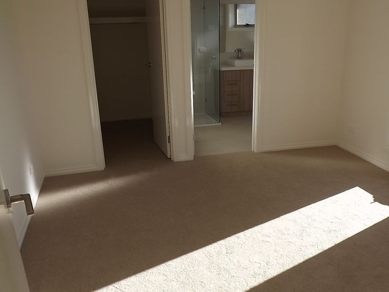 7 Rosie Drive, Broadford VIC 3658