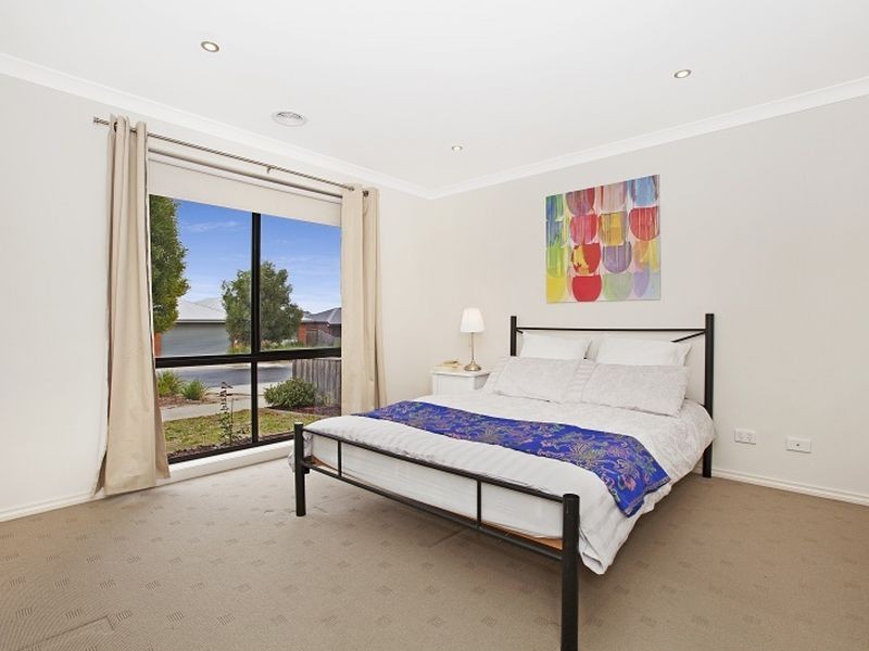 6 Grange Drive, Broadford VIC 3658