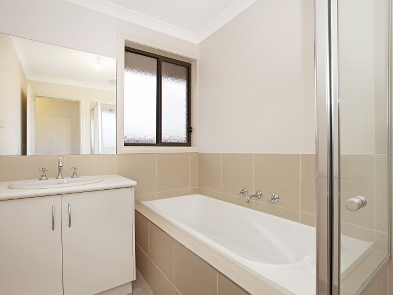 6 Grange Drive, Broadford VIC 3658