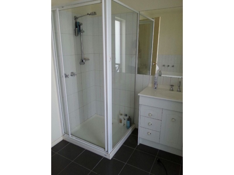 83 Snodgrass Street, Broadford VIC 3658