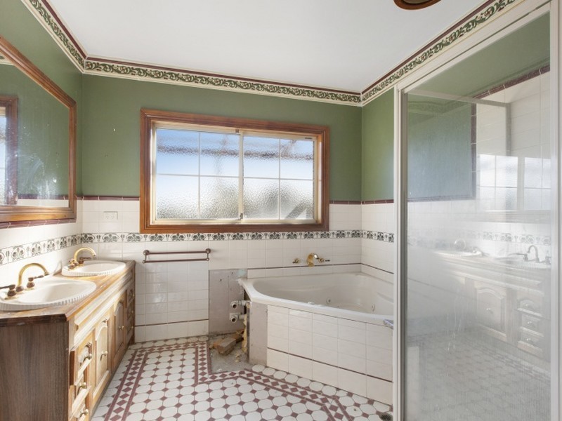 18 Roditis Ave, Broadford VIC 3658