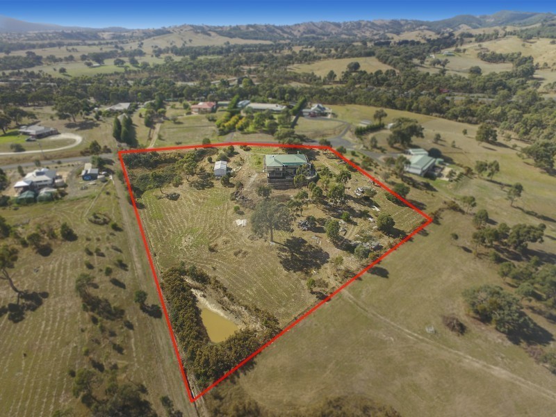 18 Roditis Ave, Broadford VIC 3658