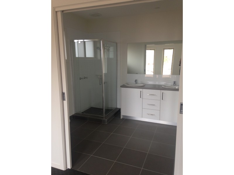 7 Eucalyptus Drive, Broadford VIC 3658
