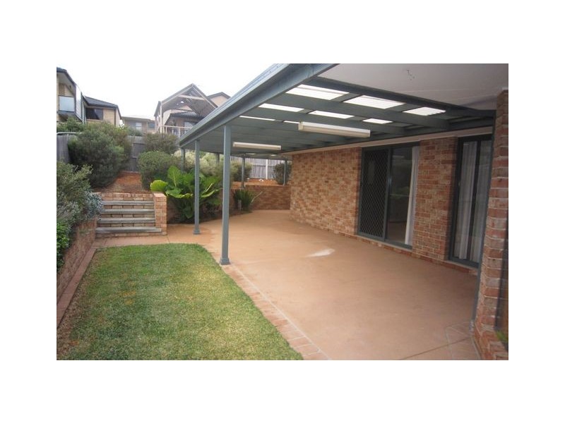 8 Courtneige street, Dunlop ACT 2615