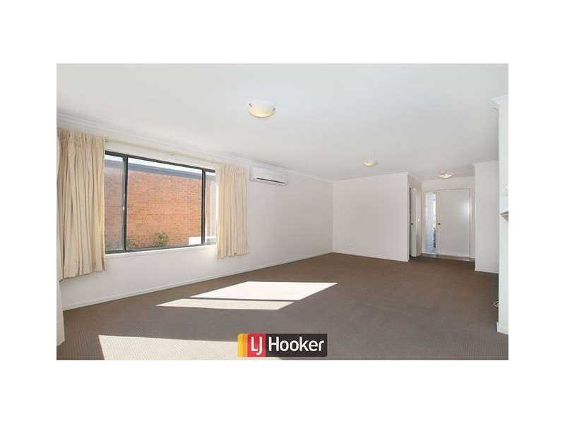 17 Heighway Street, Macgregor ACT 2615