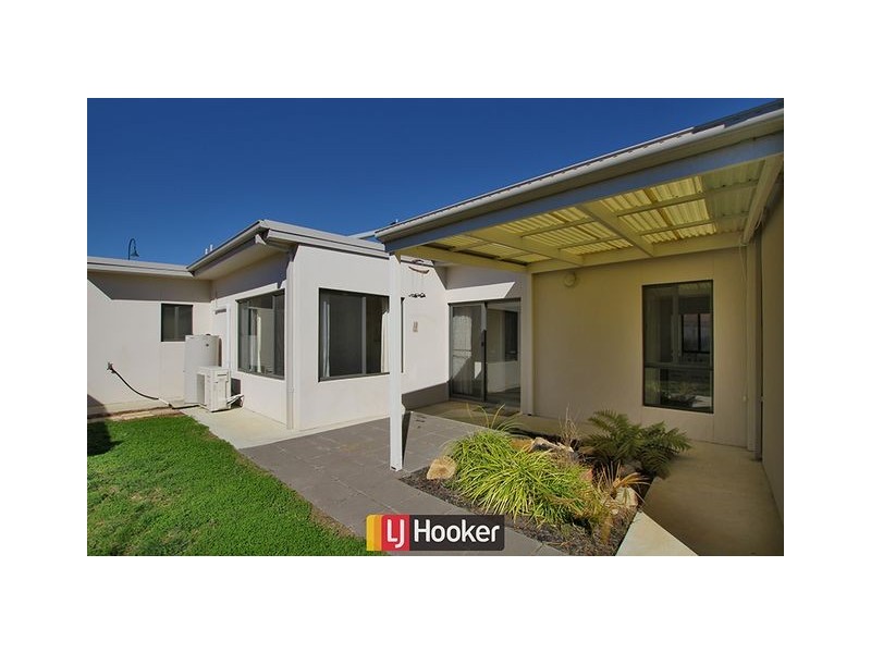 17 Heighway Street, Macgregor ACT 2615