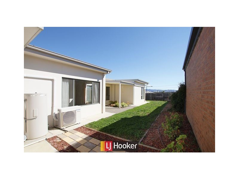17 Heighway Street, Macgregor ACT 2615