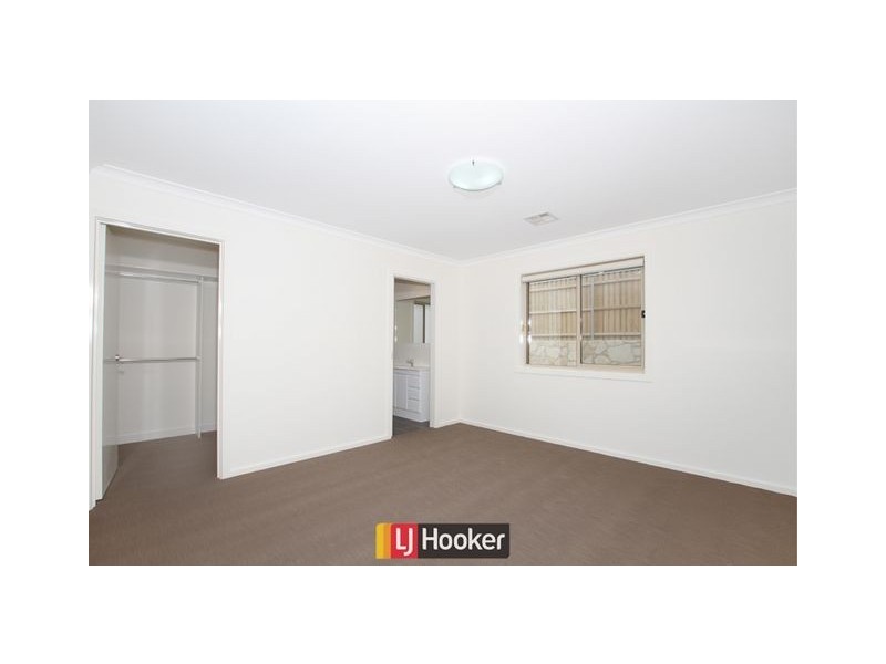 5 Swinney Street, Casey ACT 2913