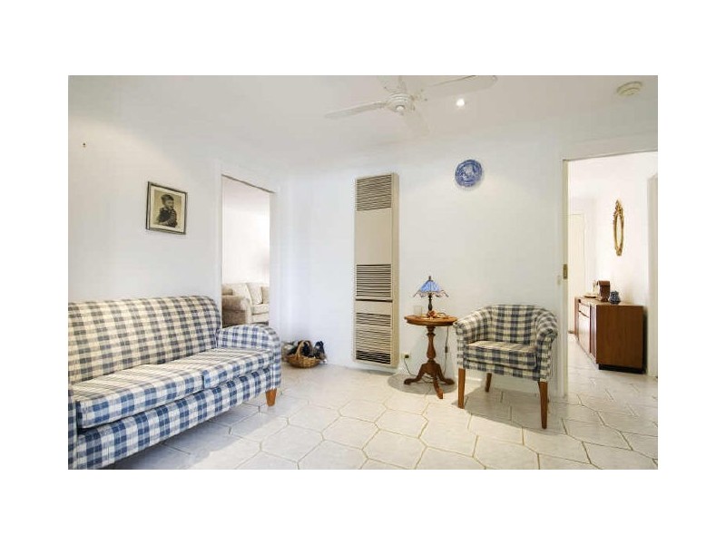 5 Dalley Crescent, Latham ACT 2615