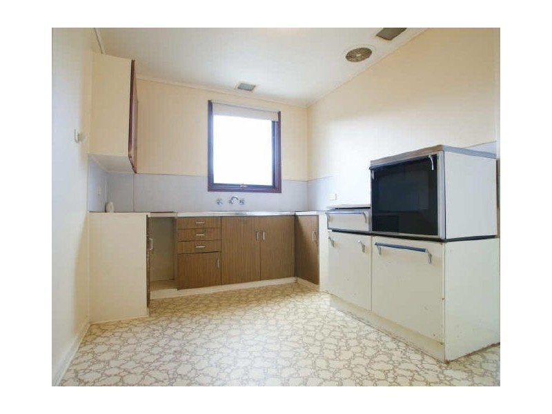 17 Phillips Place, Latham ACT 2615