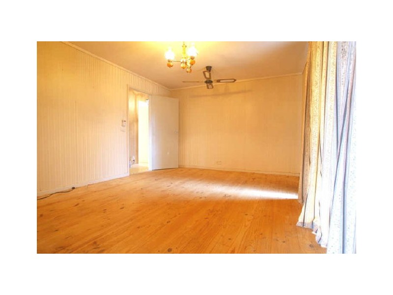 17 Phillips Place, Latham ACT 2615