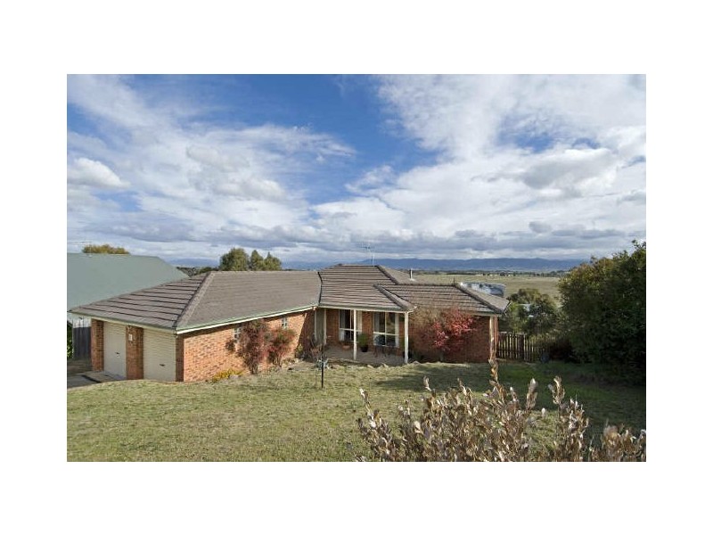 16 Pomeroy Street, Dunlop ACT 2615