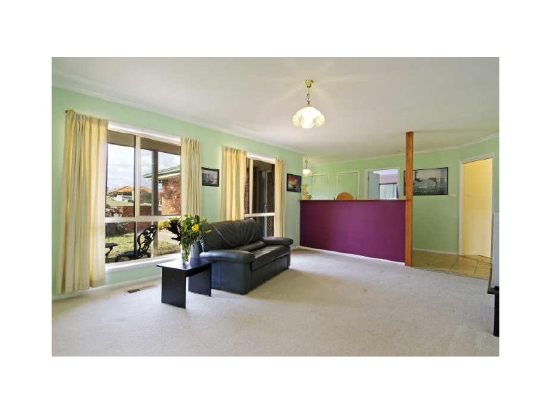 16 Pomeroy Street, Dunlop ACT 2615