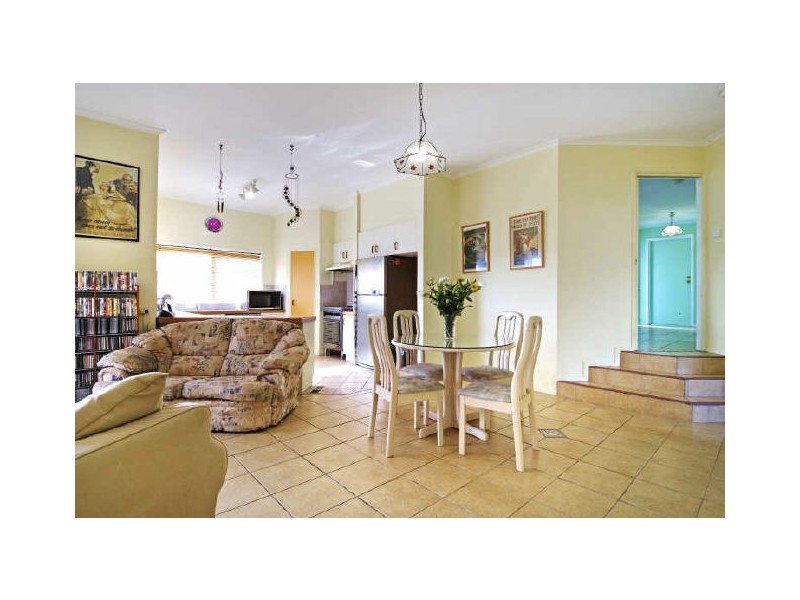 16 Pomeroy Street, Dunlop ACT 2615