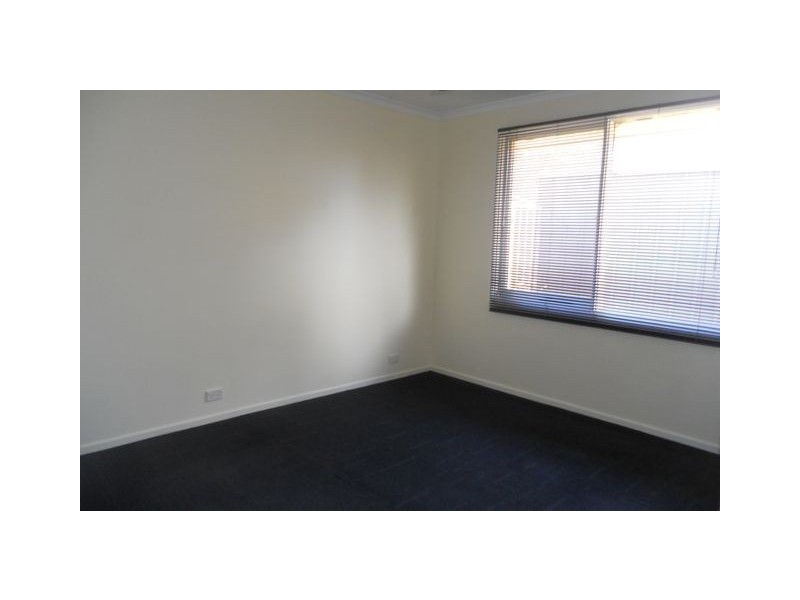 4 Selby Place, Charnwood ACT 2615