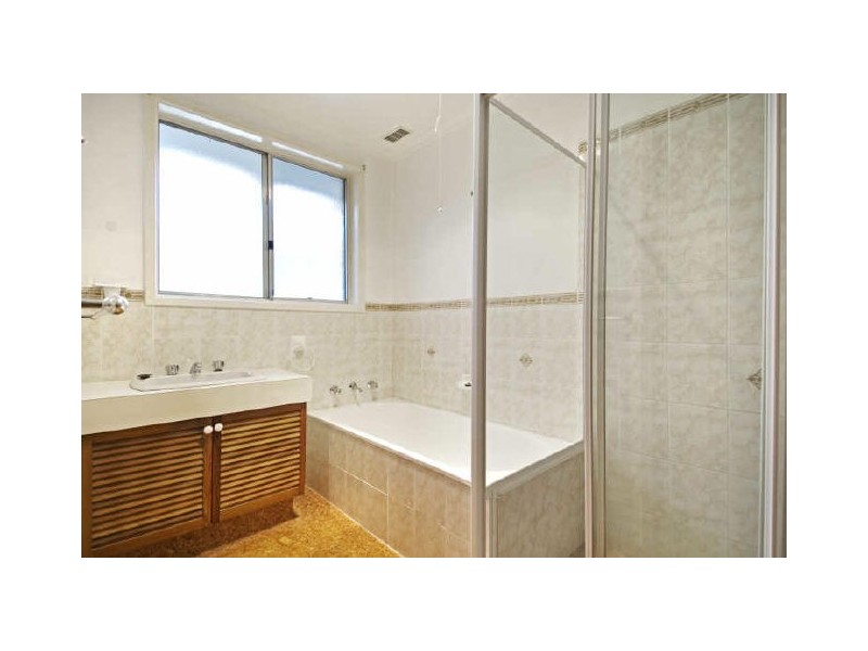 20 Macrossan Crescent, Latham ACT 2615