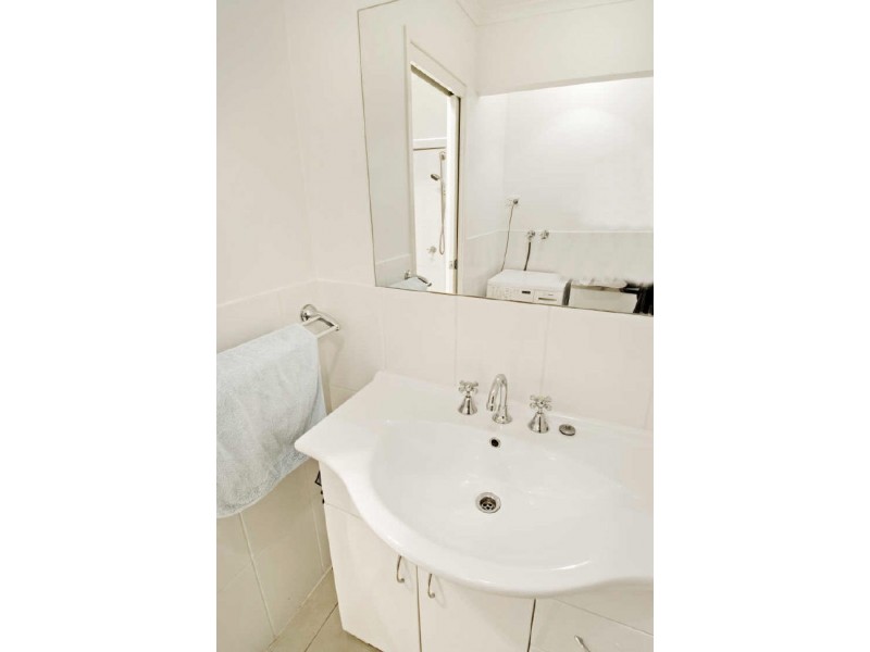 2/13 Coppin Place, Weetangera ACT 2614