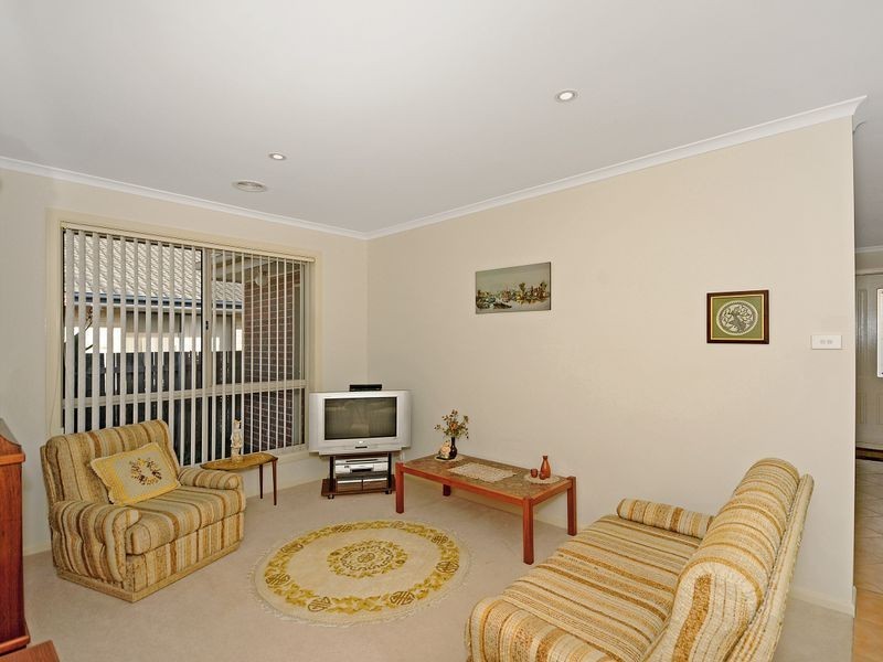 19 Fairlight Street, Dunlop ACT 2615