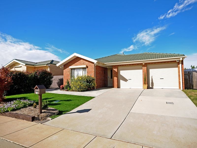 19 Fairlight Street, Dunlop ACT 2615