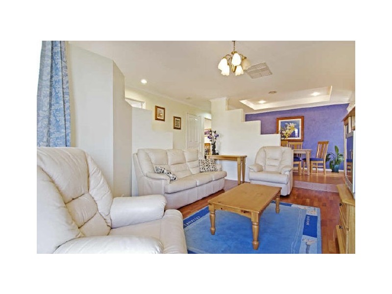 4 Pedrail Place, Dunlop ACT 2615