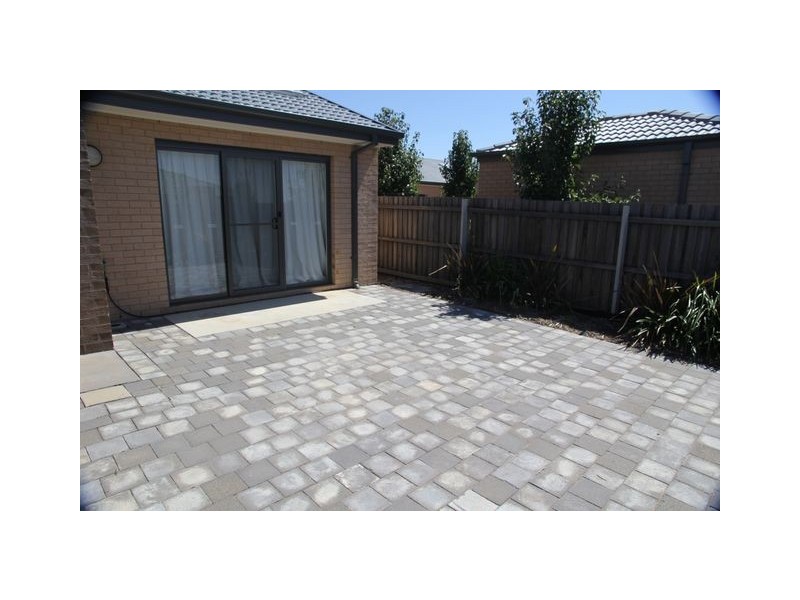 12/204 Macfarlane Burnet Avenue, Macgregor ACT 2615