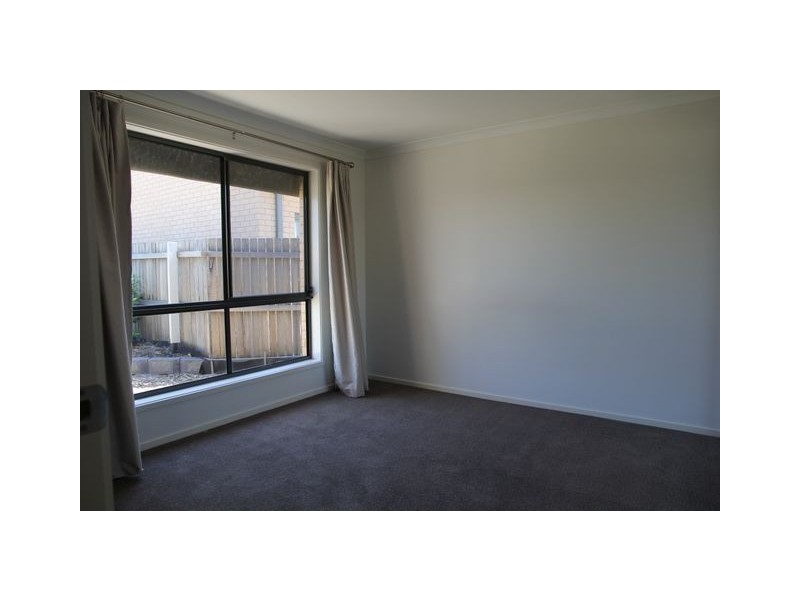12/204 Macfarlane Burnet Avenue, Macgregor ACT 2615