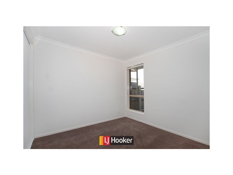 228 Macfarlane Burnet Avenue, Macgregor ACT 2615