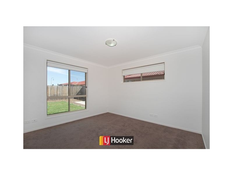 228 Macfarlane Burnet Avenue, Macgregor ACT 2615