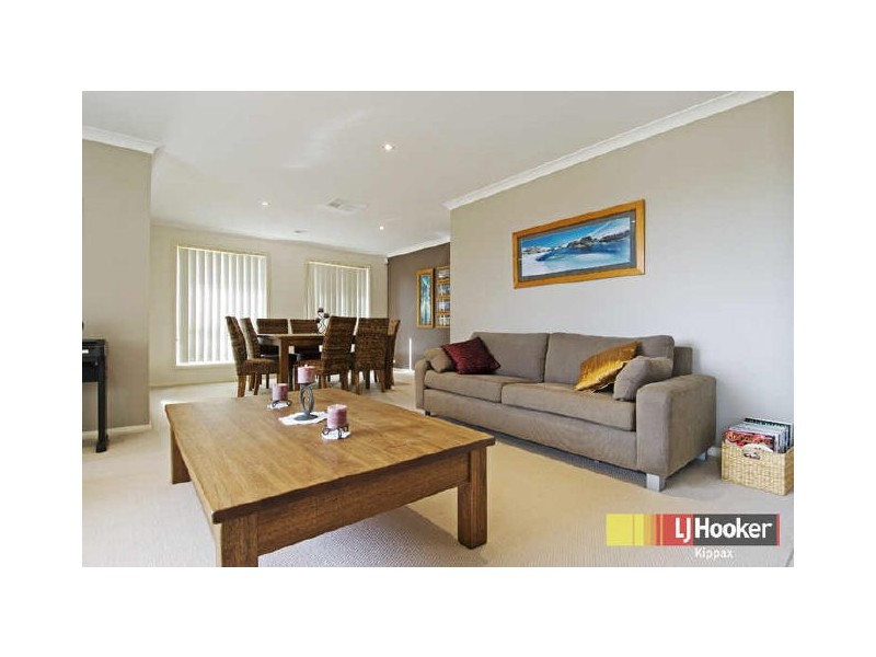21 Simonetti Street, Dunlop ACT 2615