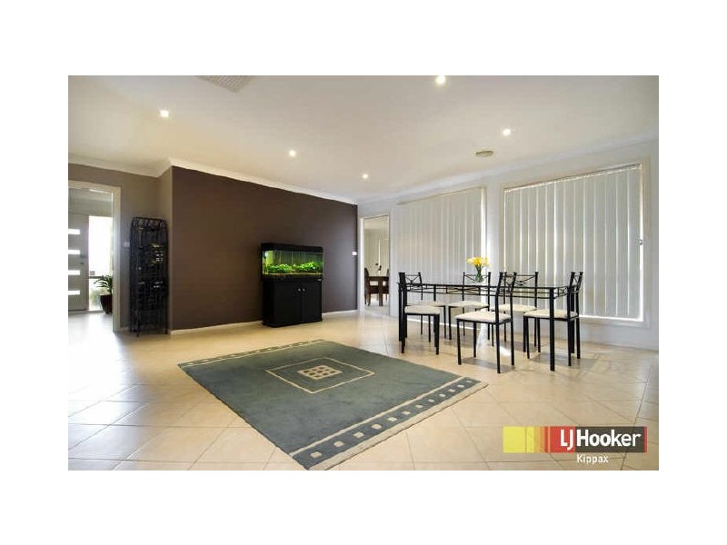 21 Simonetti Street, Dunlop ACT 2615