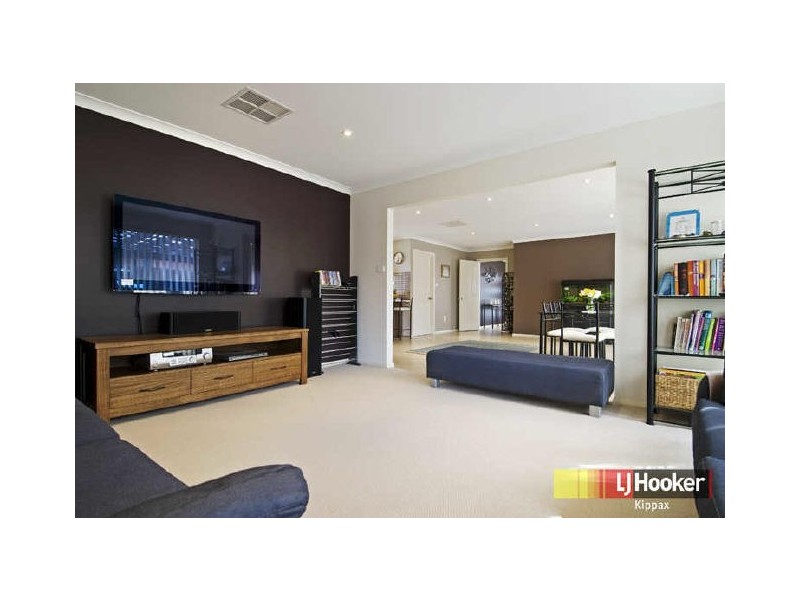 21 Simonetti Street, Dunlop ACT 2615