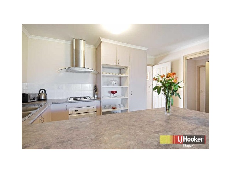 18 Alarmon Crescent, Dunlop ACT 2615