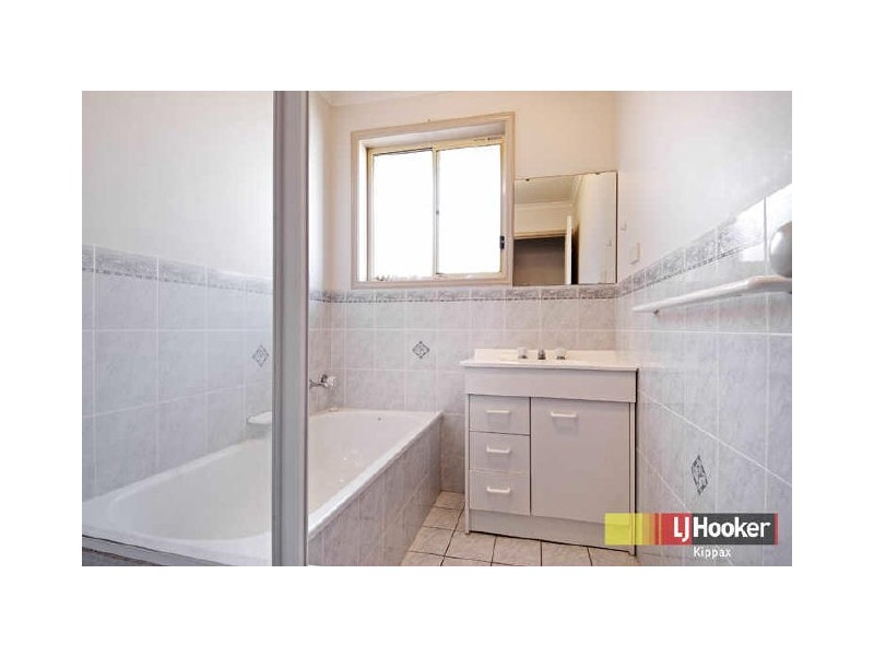 18 Alarmon Crescent, Dunlop ACT 2615