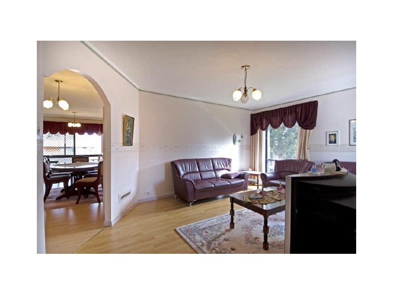 2 Platt Place, Charnwood ACT 2615